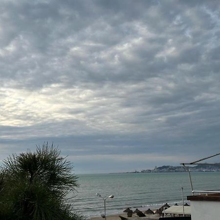 Sunset Sea View - Beachfront Balcony - Ac - Wifi Durrës Zewnętrze zdjęcie