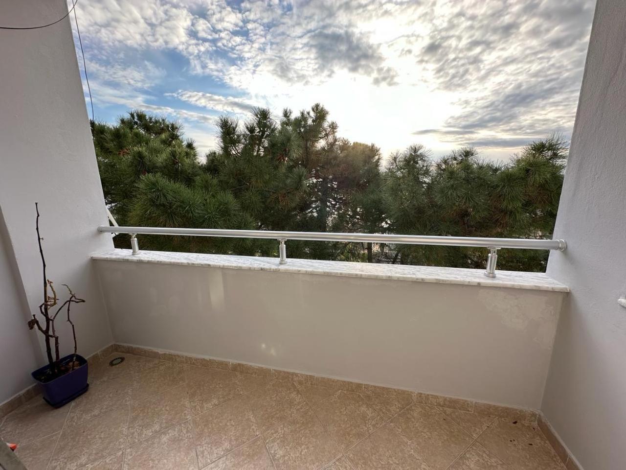 Sunset Sea View - Beachfront Balcony - Ac - Wifi Durrës Zewnętrze zdjęcie